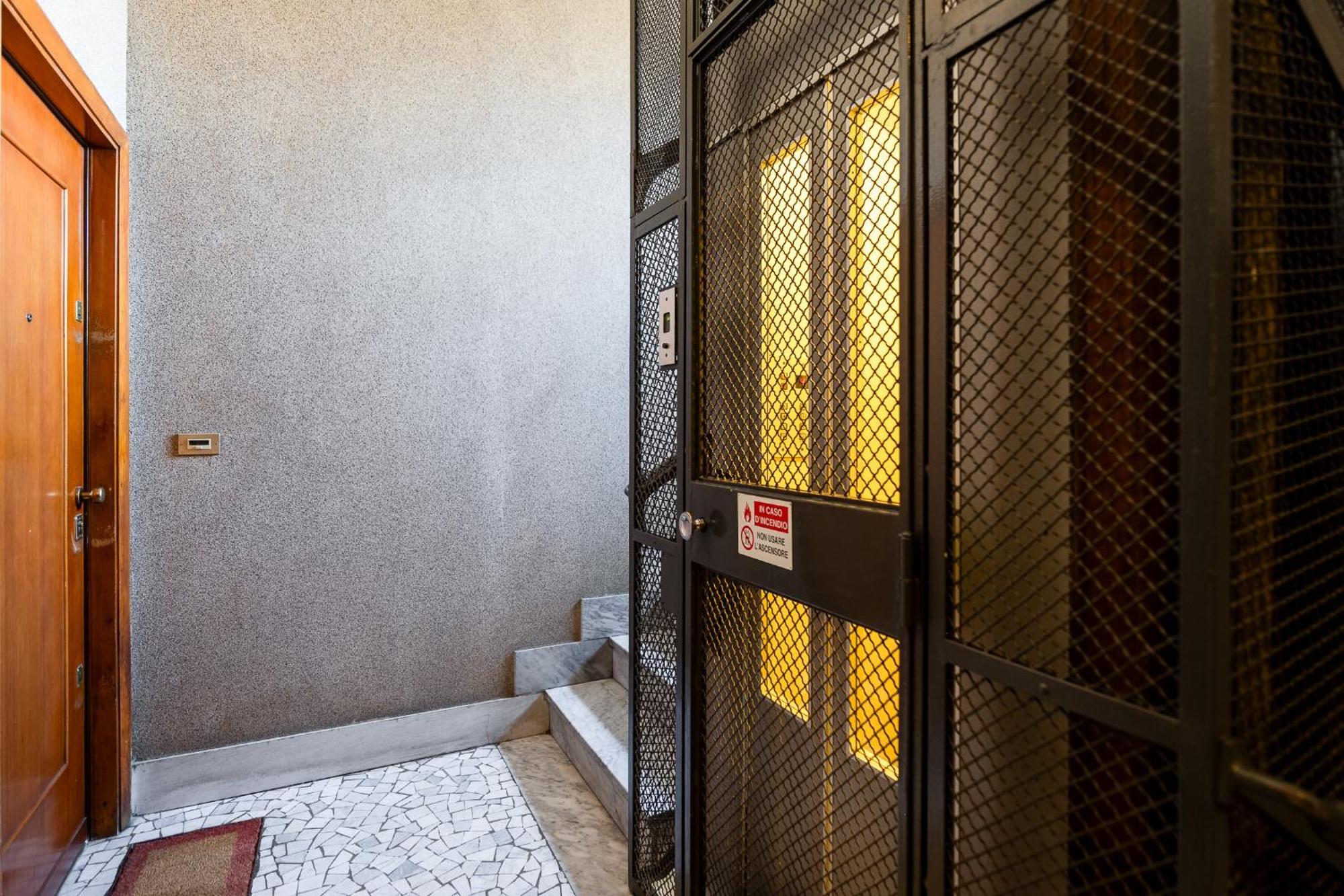 Appartamenti In Centro - Biancospino Apartments มิลาน ภายนอก รูปภาพ
